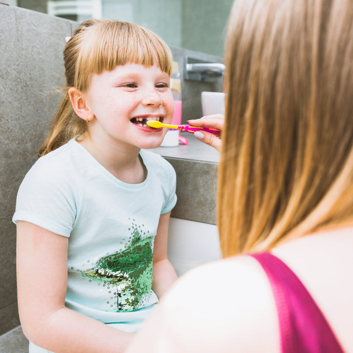 Les enfants devraient-ils utiliser une brosse à dents électrique ?
